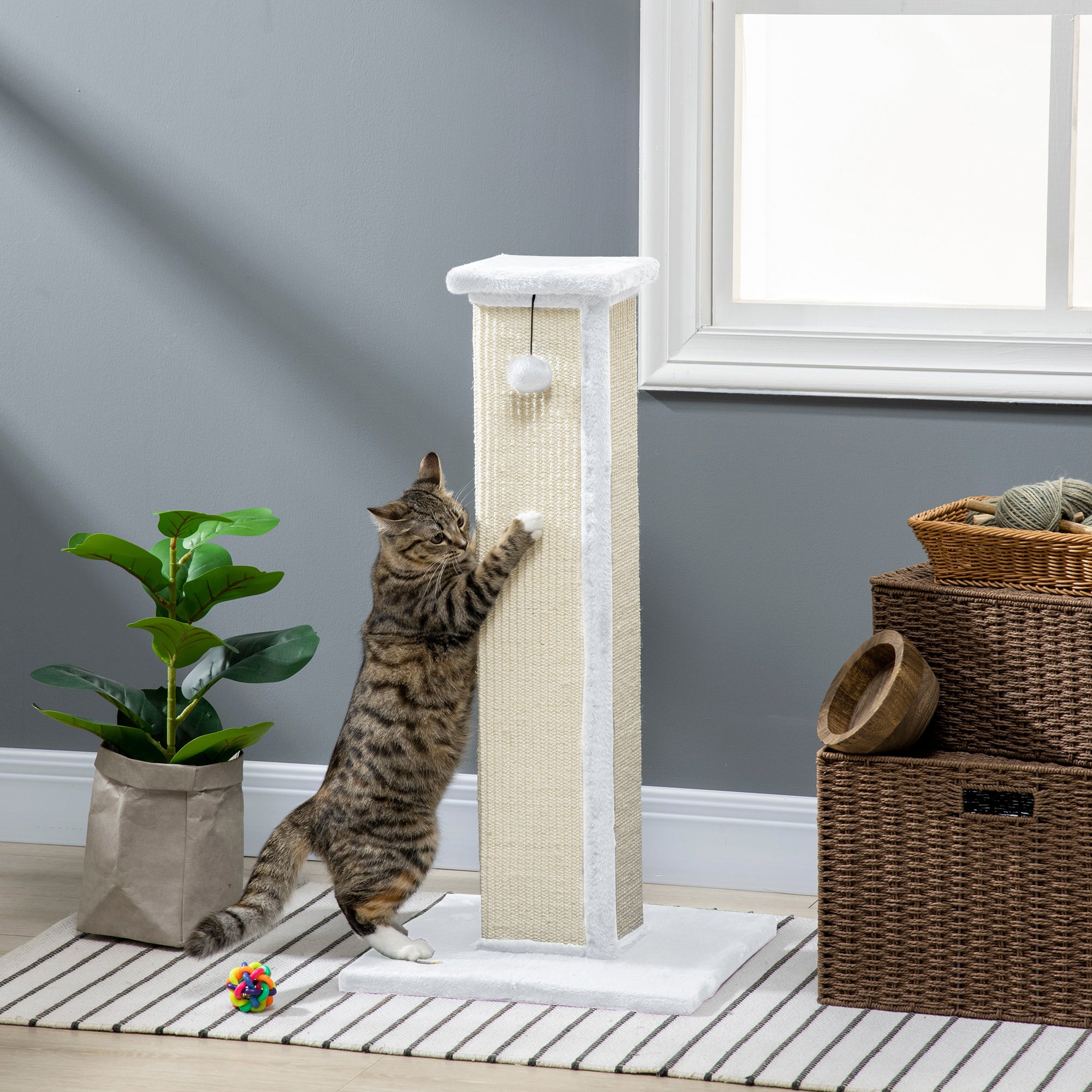 81cm Cat Scratcher, Vertical Full Scratcher w/ Natural Sisal Rope, Hanging Ball, Soft Plush - White