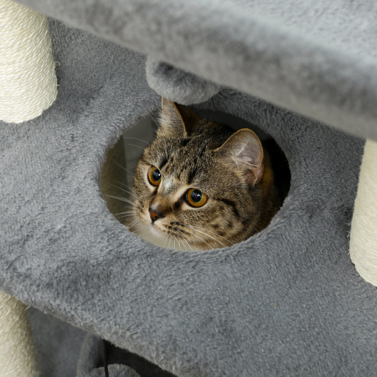 Cat Tree Tower Scratching Posts Cosy Bed Perch Interactive Aosom UK